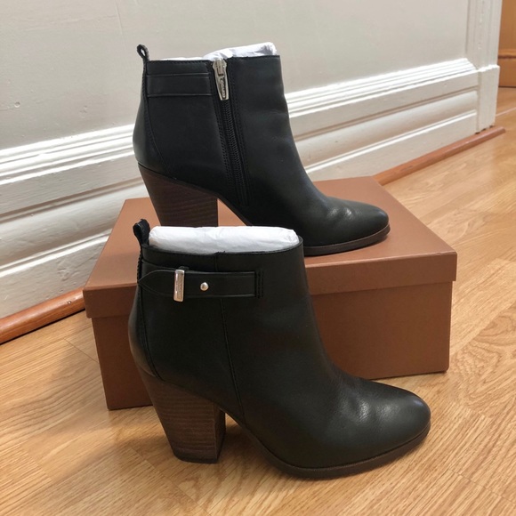 Coach Hewes Safari Black Leather Women’s Boot - Picture 1 of 5